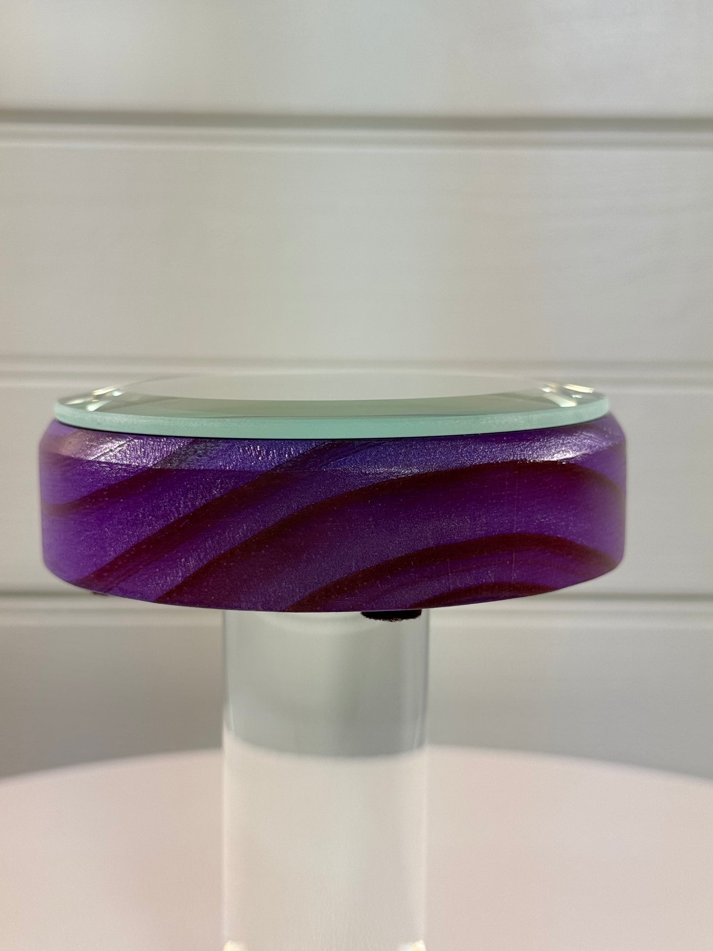 Mirrored Stand for figurines or gems. Purple.